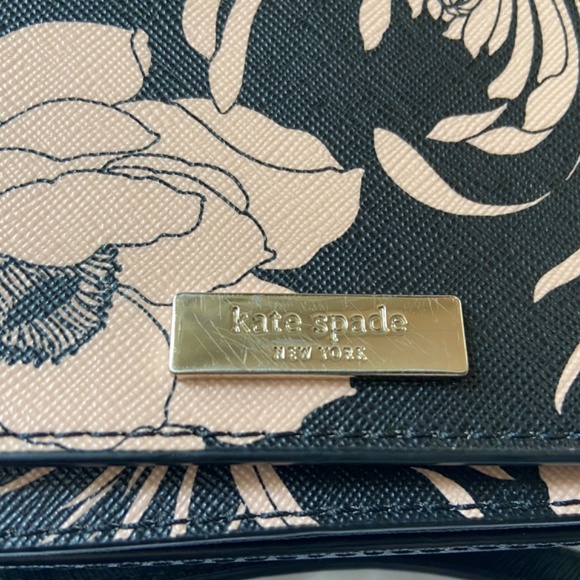 Kate Spade Black Crossbody Purse & Passport Wallet - Picture 4 of 10